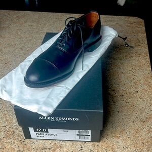 NEW Allen Edmonds, Park Avenue shoes, 12D